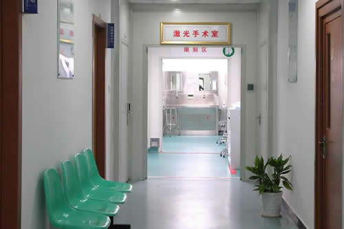 宁波鄞州眼科医院激光近视眼手术室