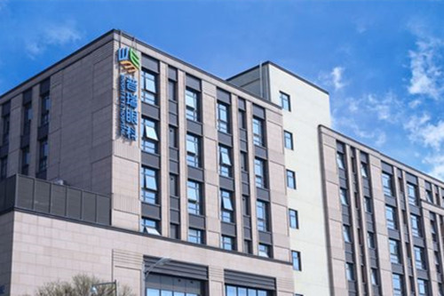吐血整理了一份普瑞眼科2024价目表:白内障8000元起,全飞秒18000元起,千万不要错过!