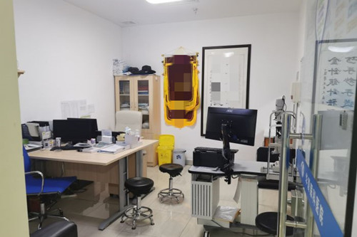 成都华厦眼科内部诊室环境示意图